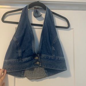 Levi’s Daisy Halter Top